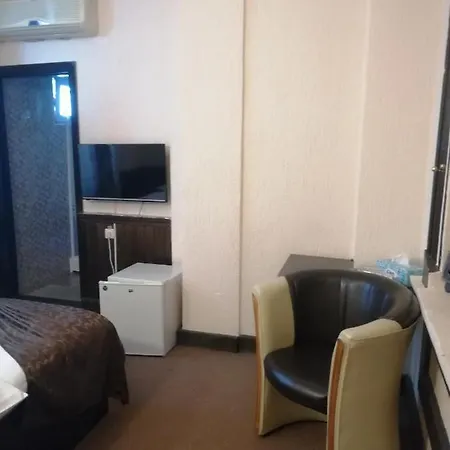 Casa Teilor Гостевой дом