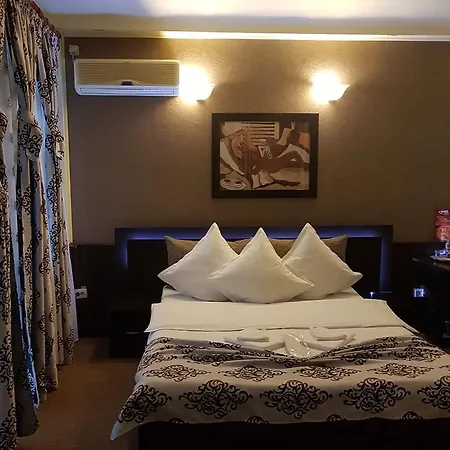 Casa Teilor 3*