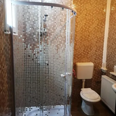 Casa Teilor Гостевой дом 3*